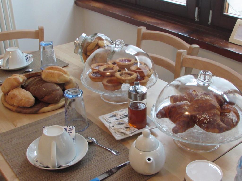 La Casa Dei Gatti Bed & Breakfast ลีโมเน เปียมอนเต ภายนอก รูปภาพ